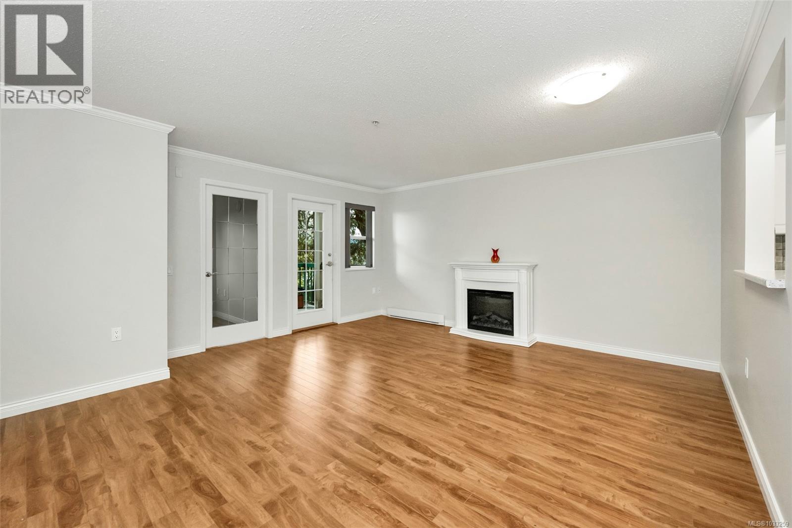 #112 290 Island Hwy - 13