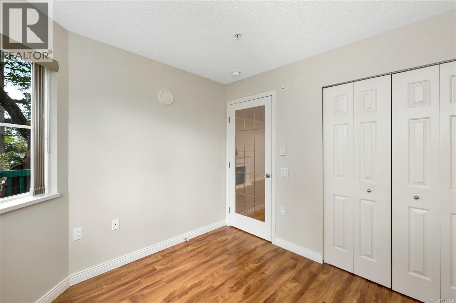 #112 290 Island Hwy - 22