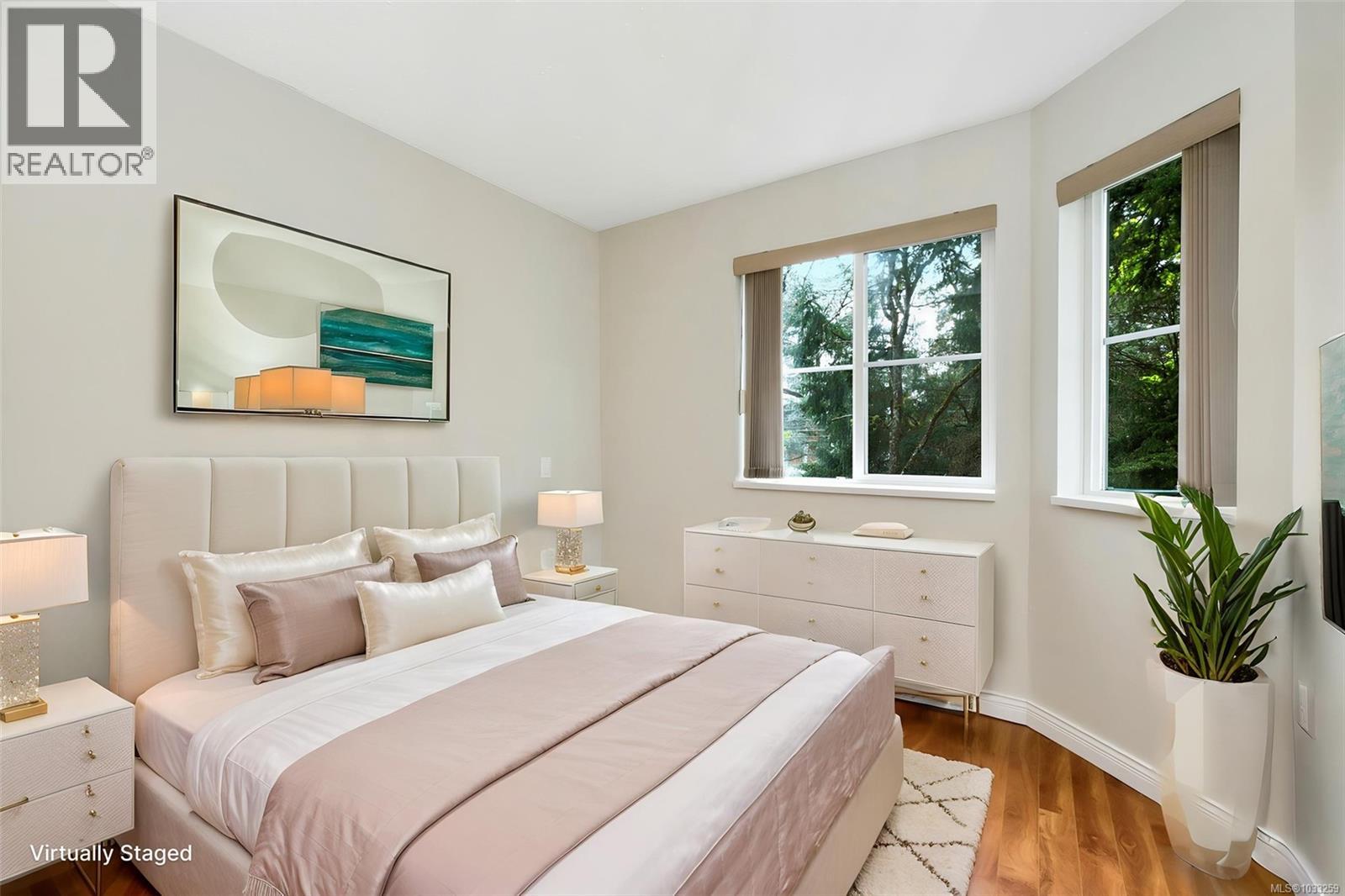 #112 290 Island Hwy - 20