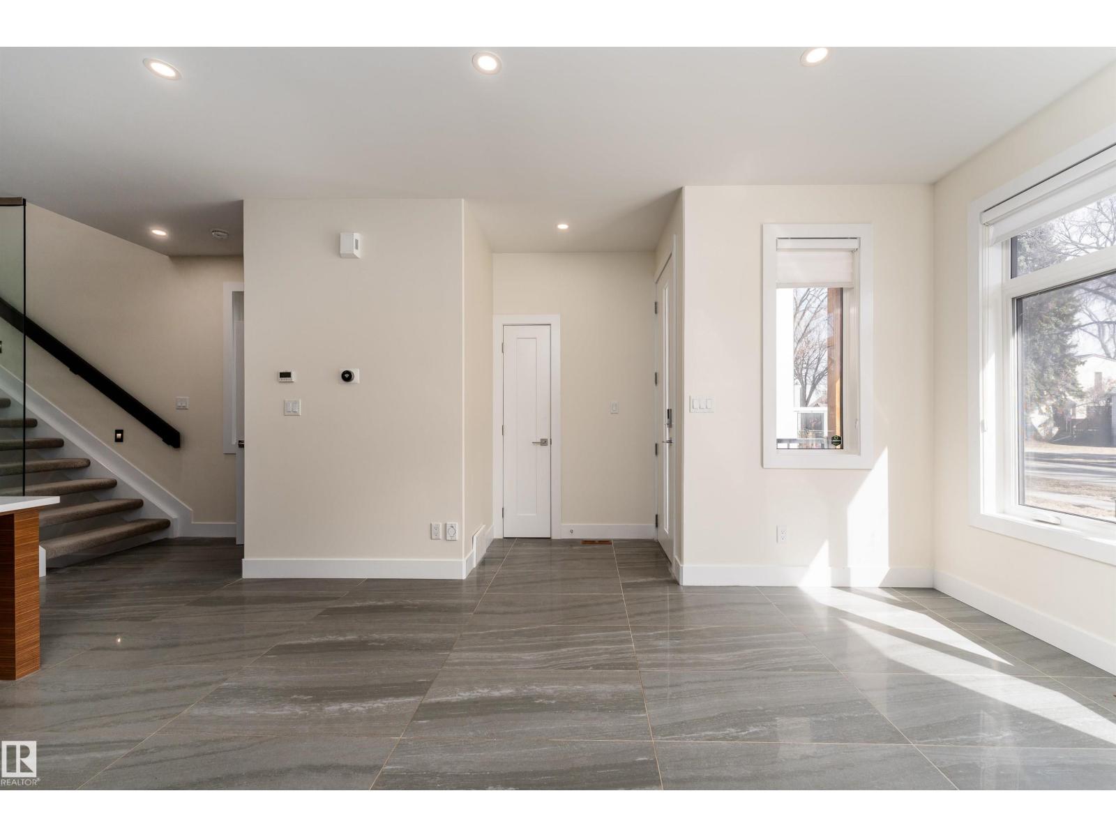 10508 136 ST NW - 19