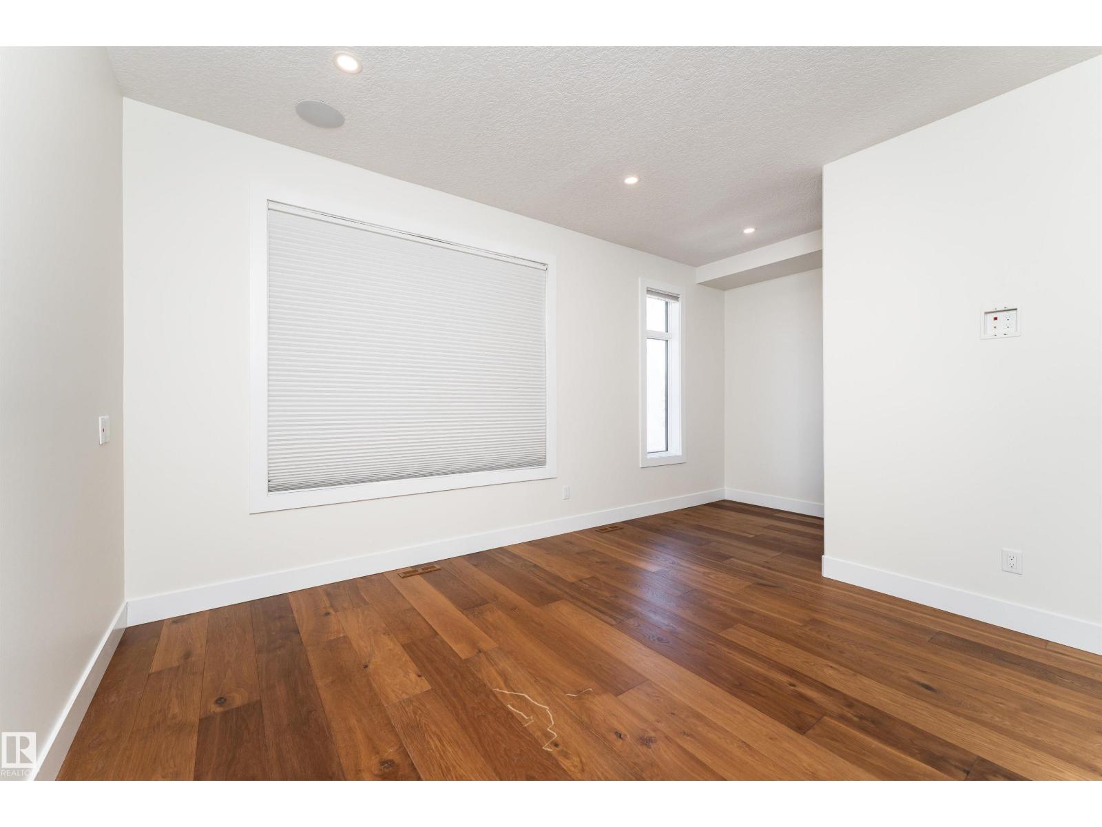 10508 136 ST NW - 24