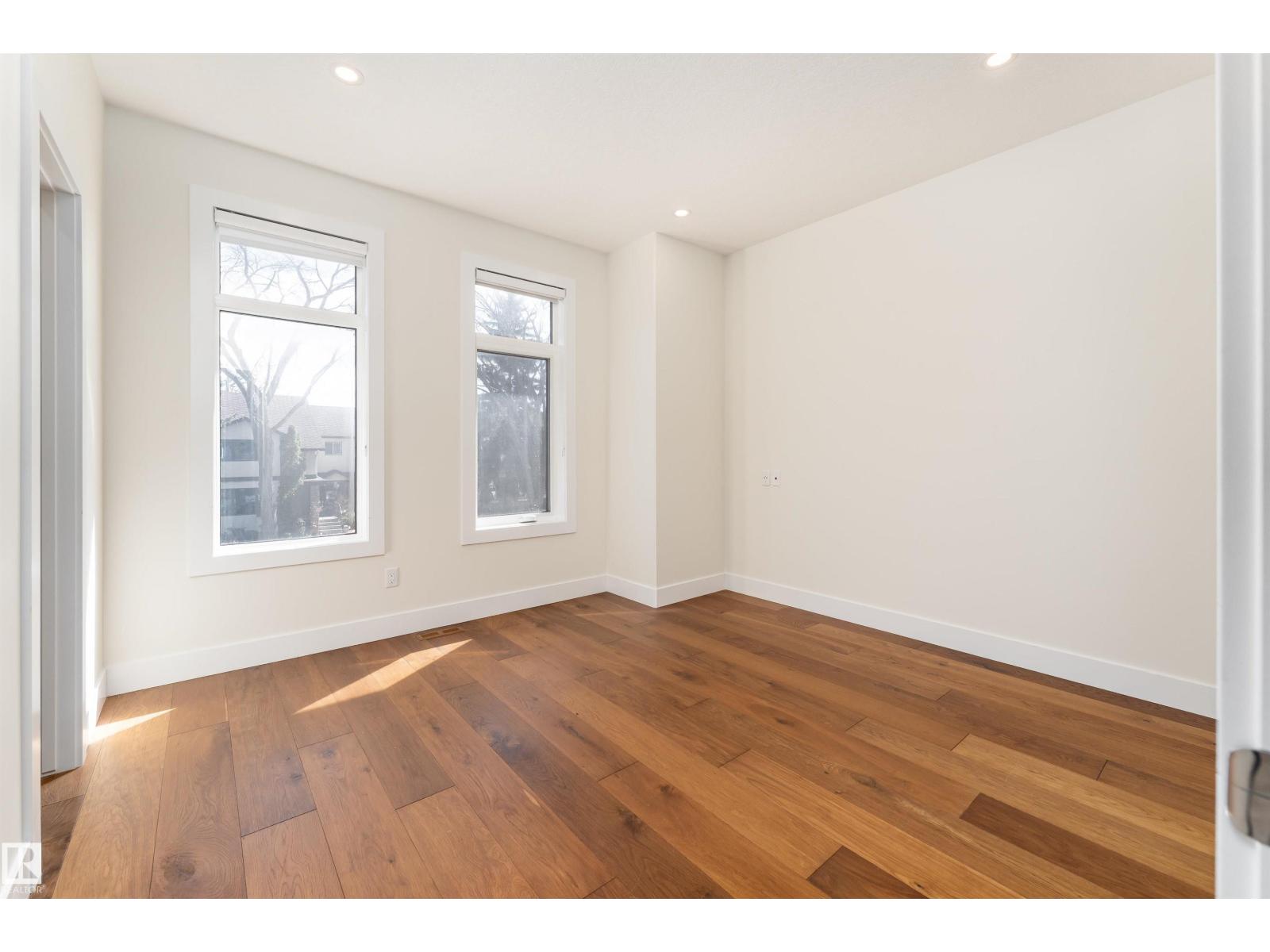 10508 136 ST NW - 34
