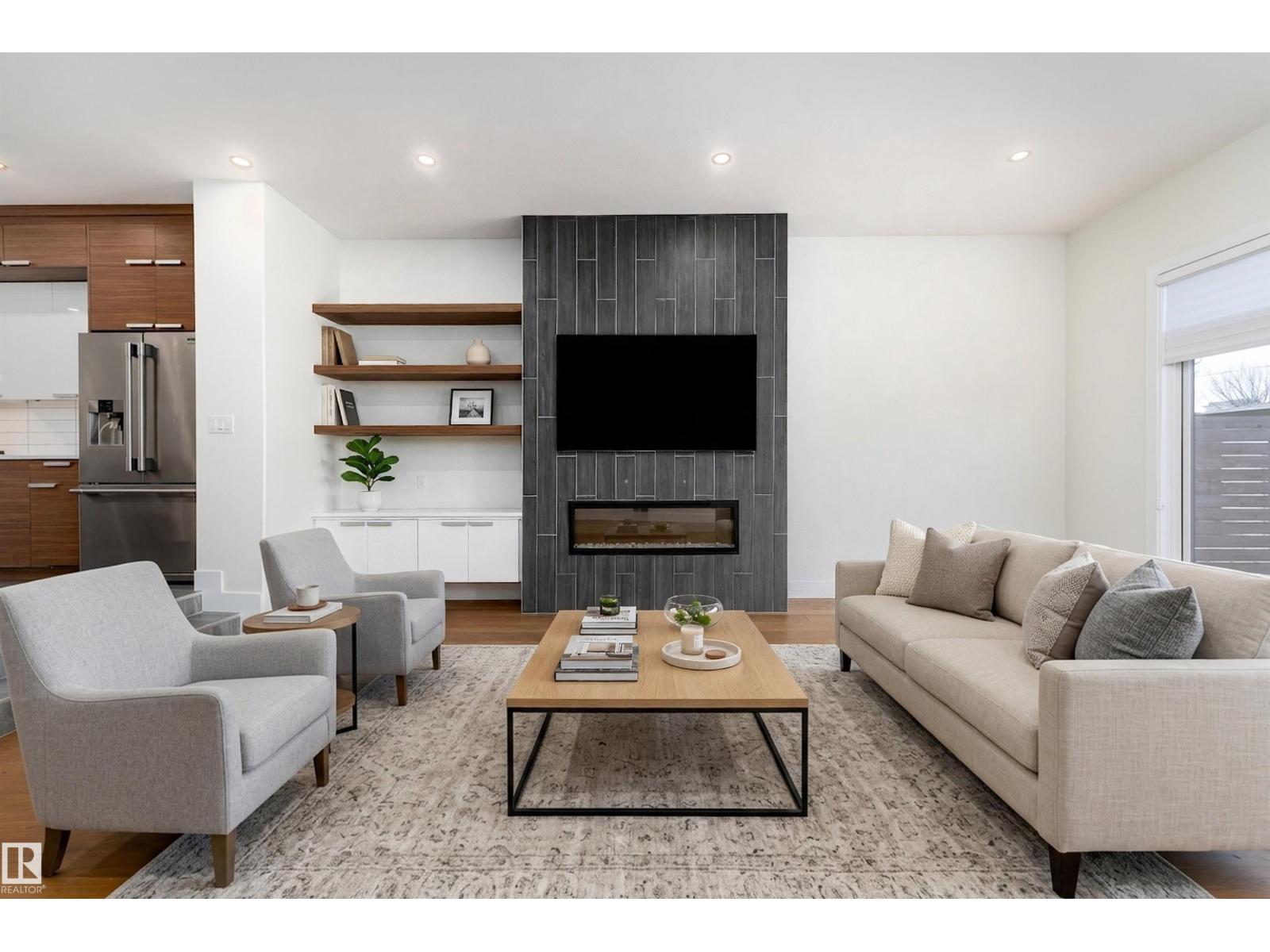 10508 136 ST NW - 4