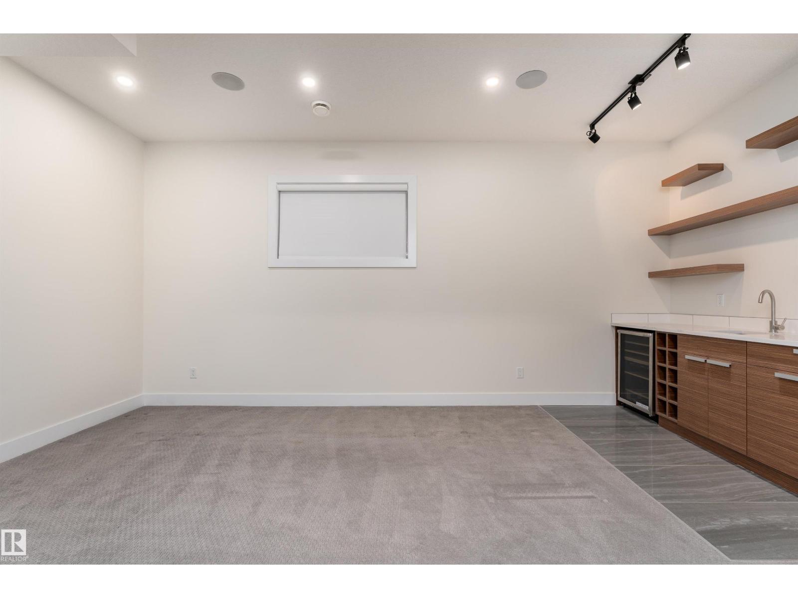 10508 136 ST NW - 46