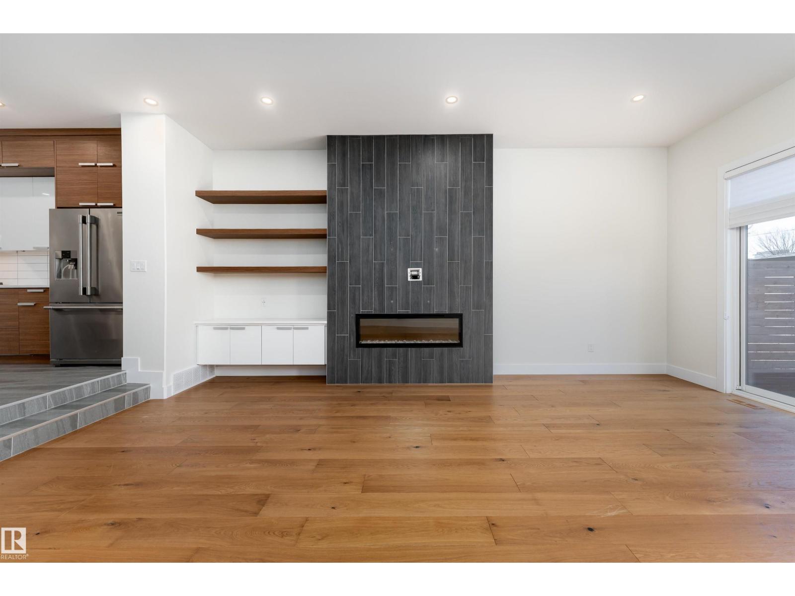 10508 136 ST NW - 5