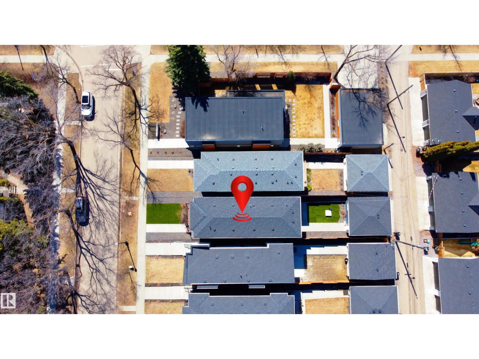 10508 136 ST NW - 64