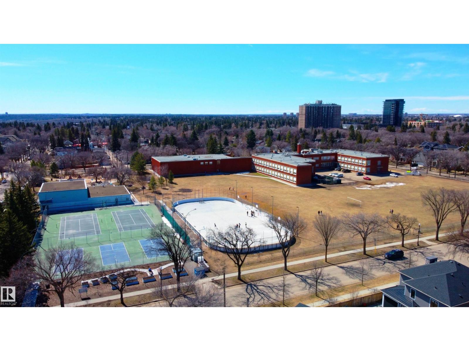 10508 136 ST NW - 68
