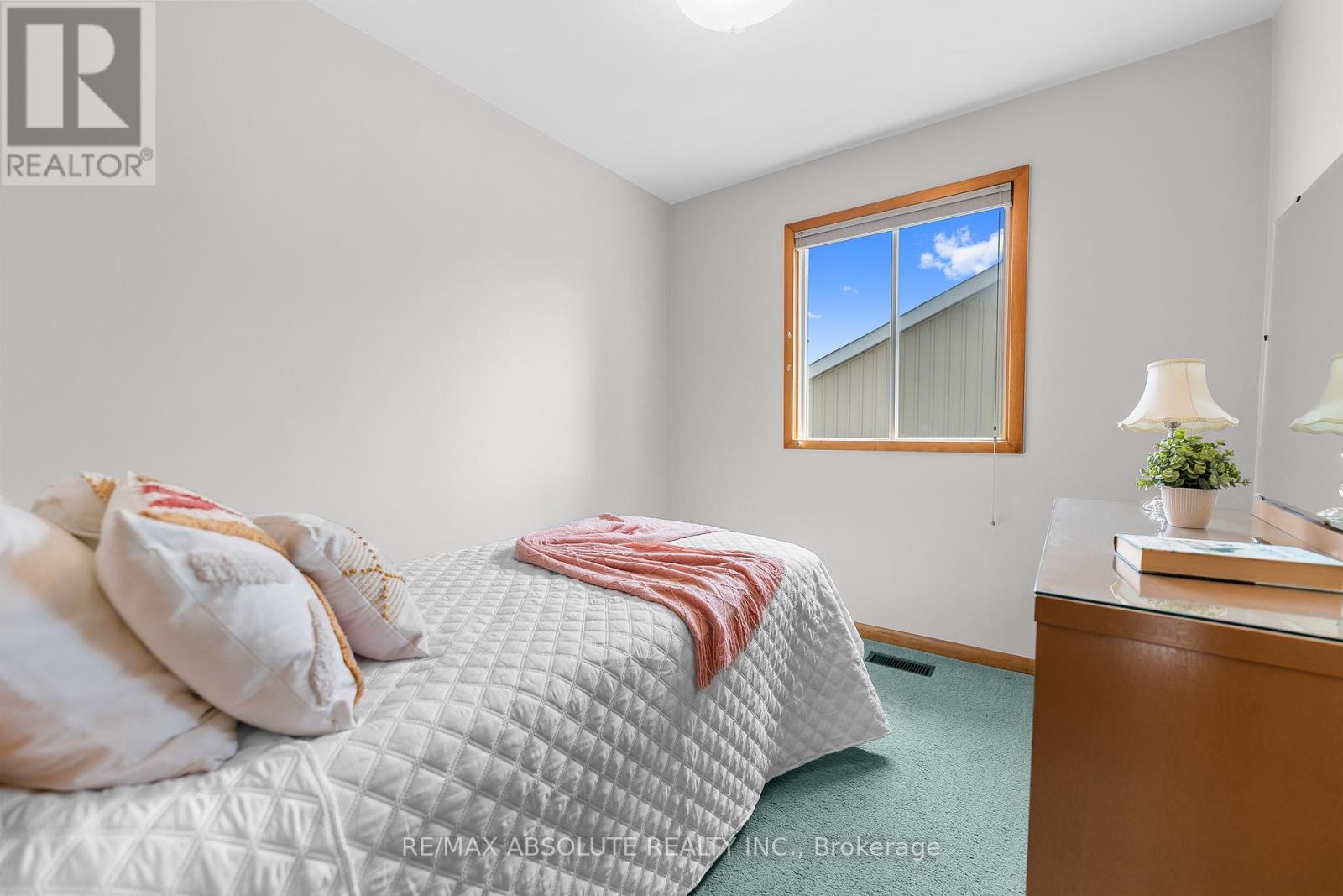 85 LAIRD STREET — photo 17