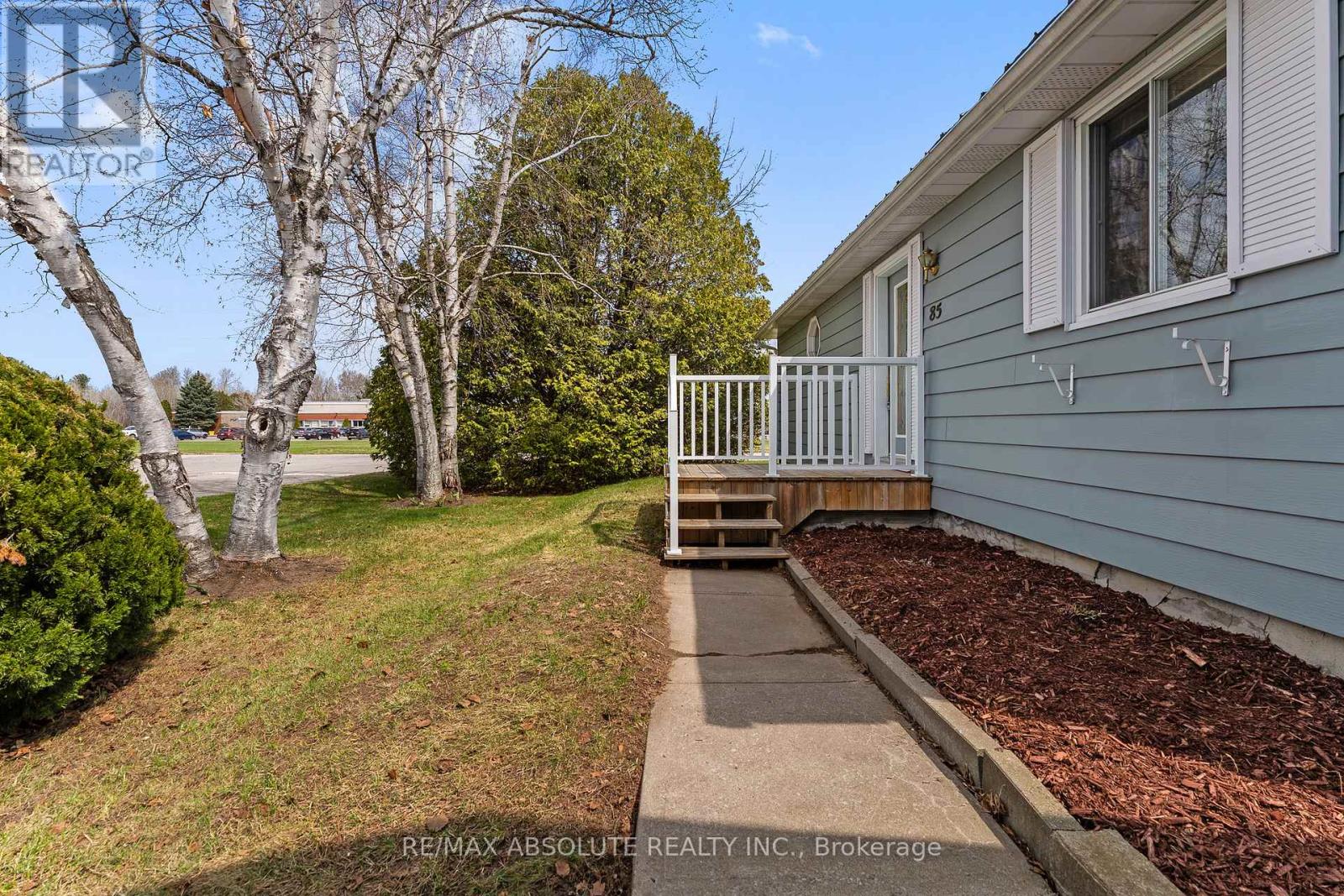 85 LAIRD STREET — photo 36