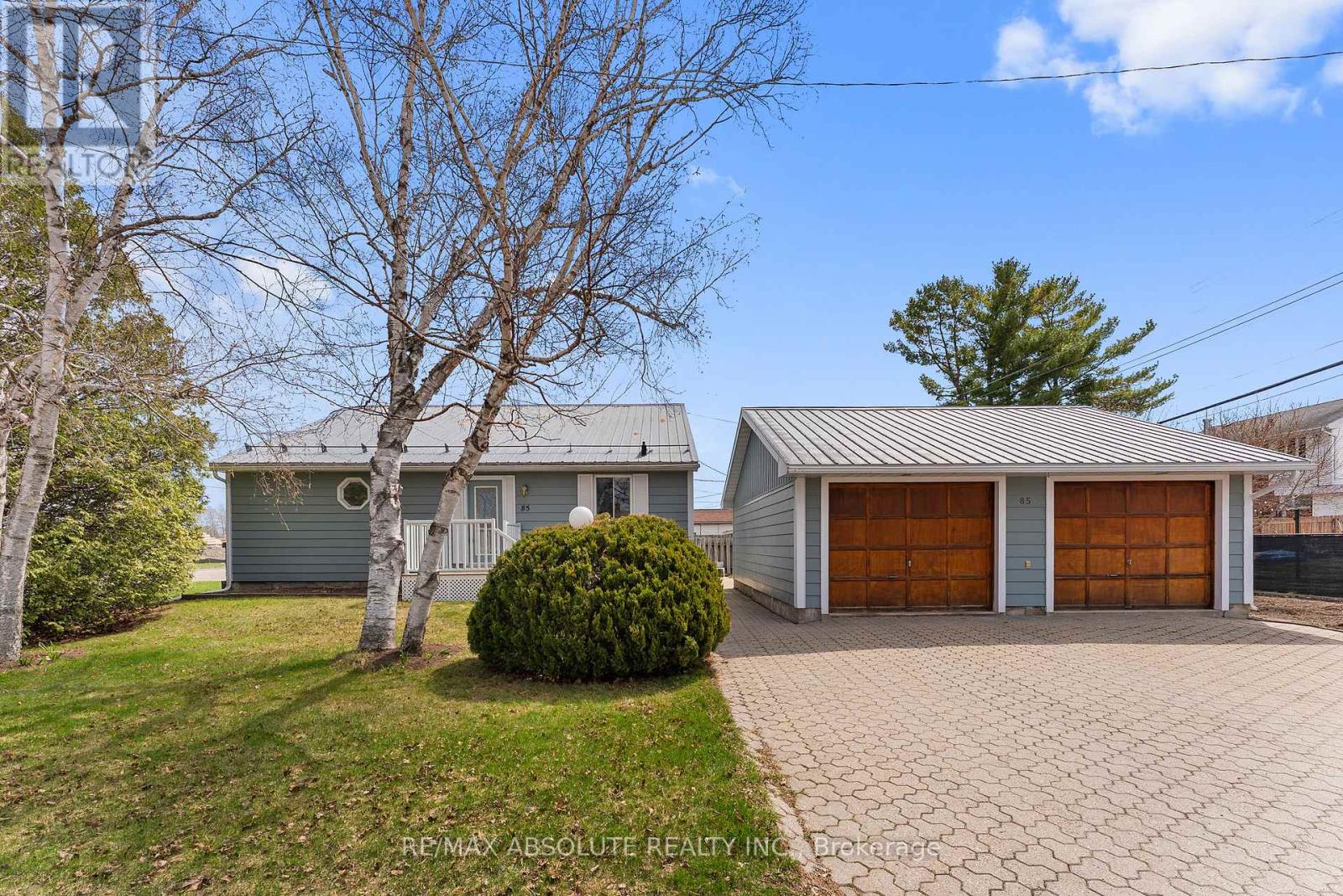 85 LAIRD STREET — photo 39