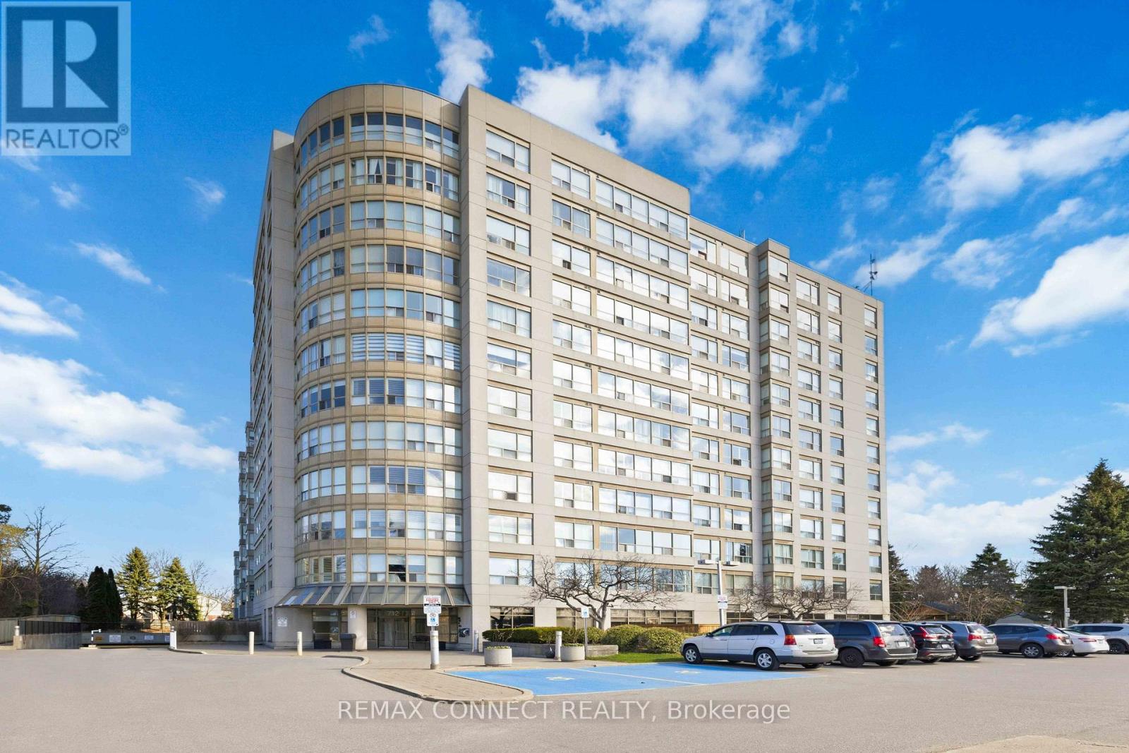 814 - 712 ROSSLAND ROAD