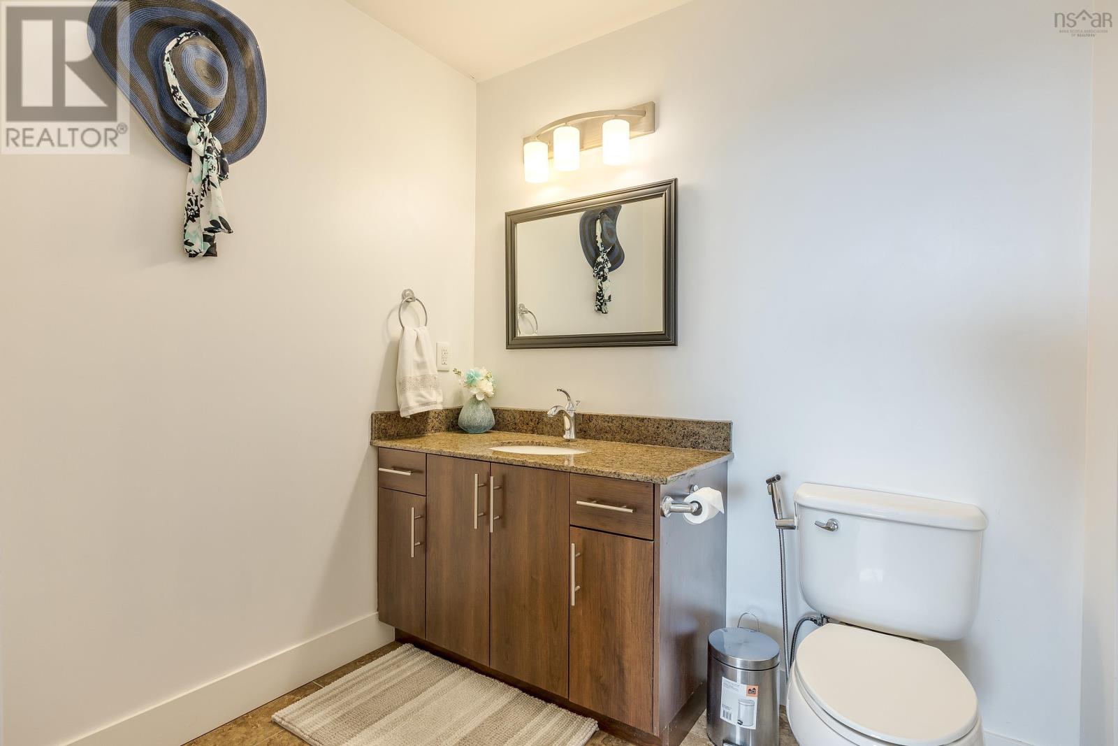 Property 16 of 36 of 1004 3471 Dutch Village Road