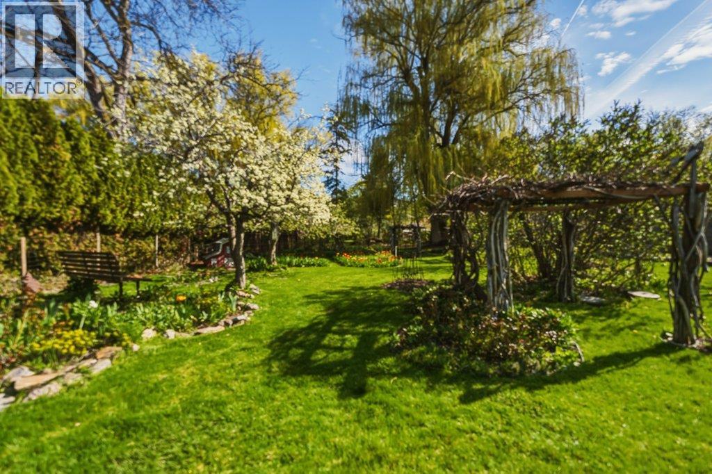 8203 Kalavista Drive, Vernon