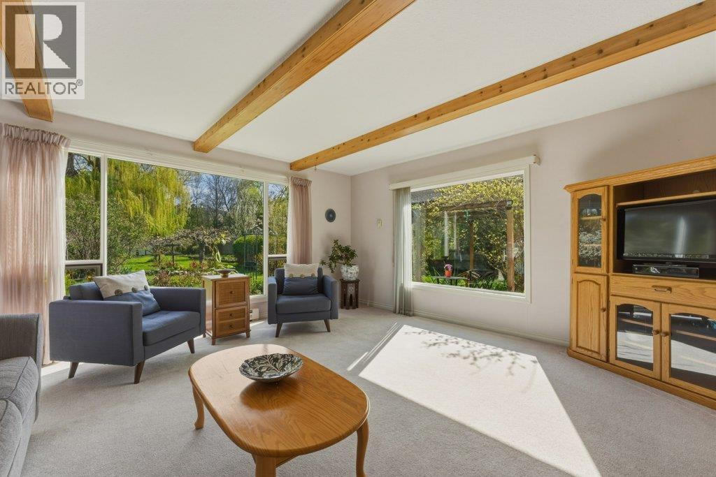 8203 Kalavista Drive, Vernon