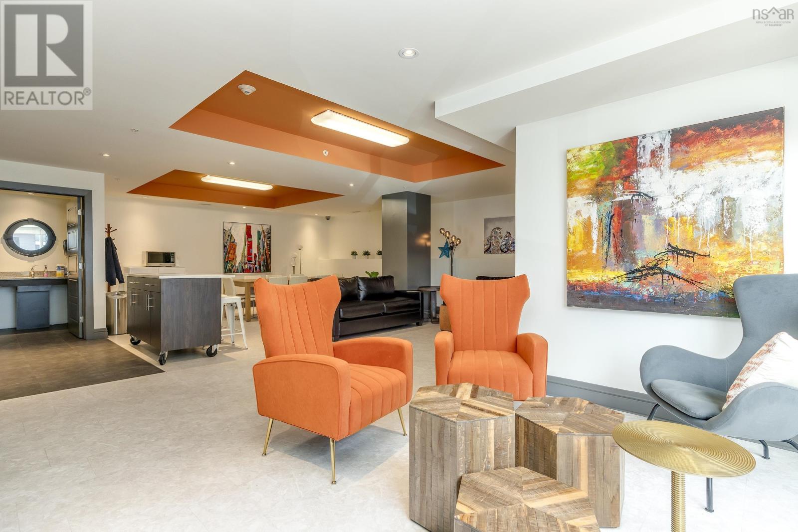 Property 33 of 36 of 1004 3471 Dutch Village Road