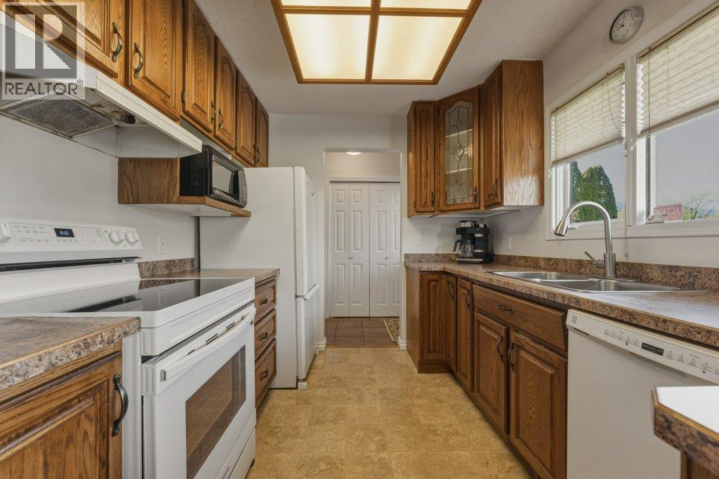 8203 Kalavista Drive, Vernon