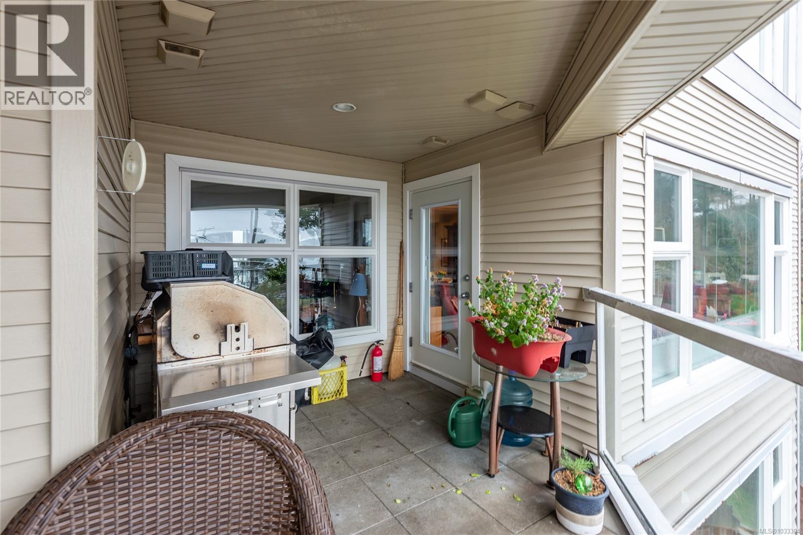 #318 350 Island Hwy S - 29