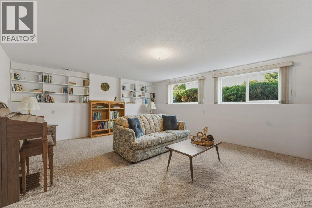 8203 Kalavista Drive, Vernon