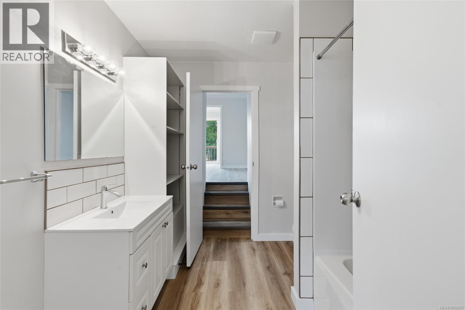 4962 Elizabeth St - 12