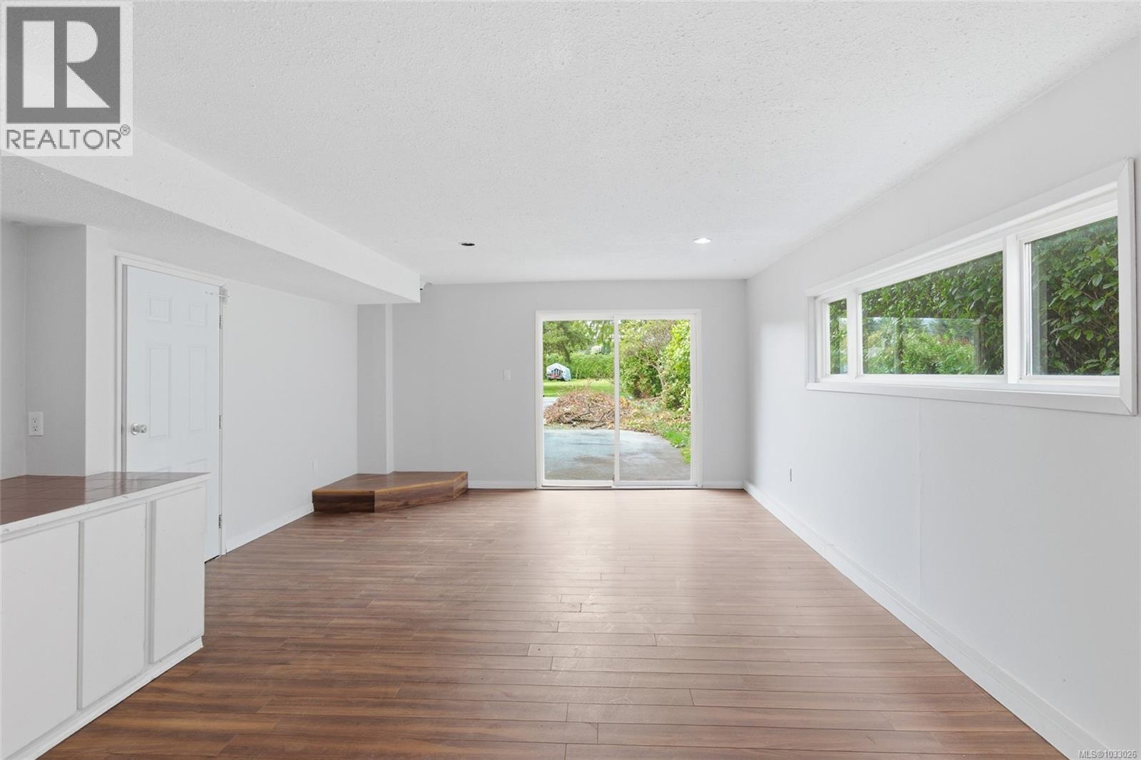 4962 Elizabeth St - 15