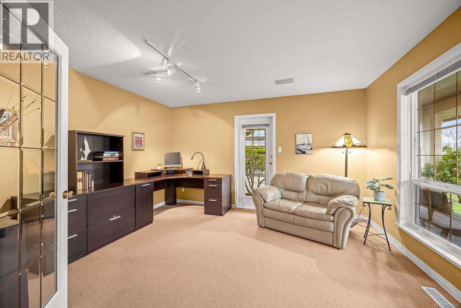 2996 Royal Vista Way - 19