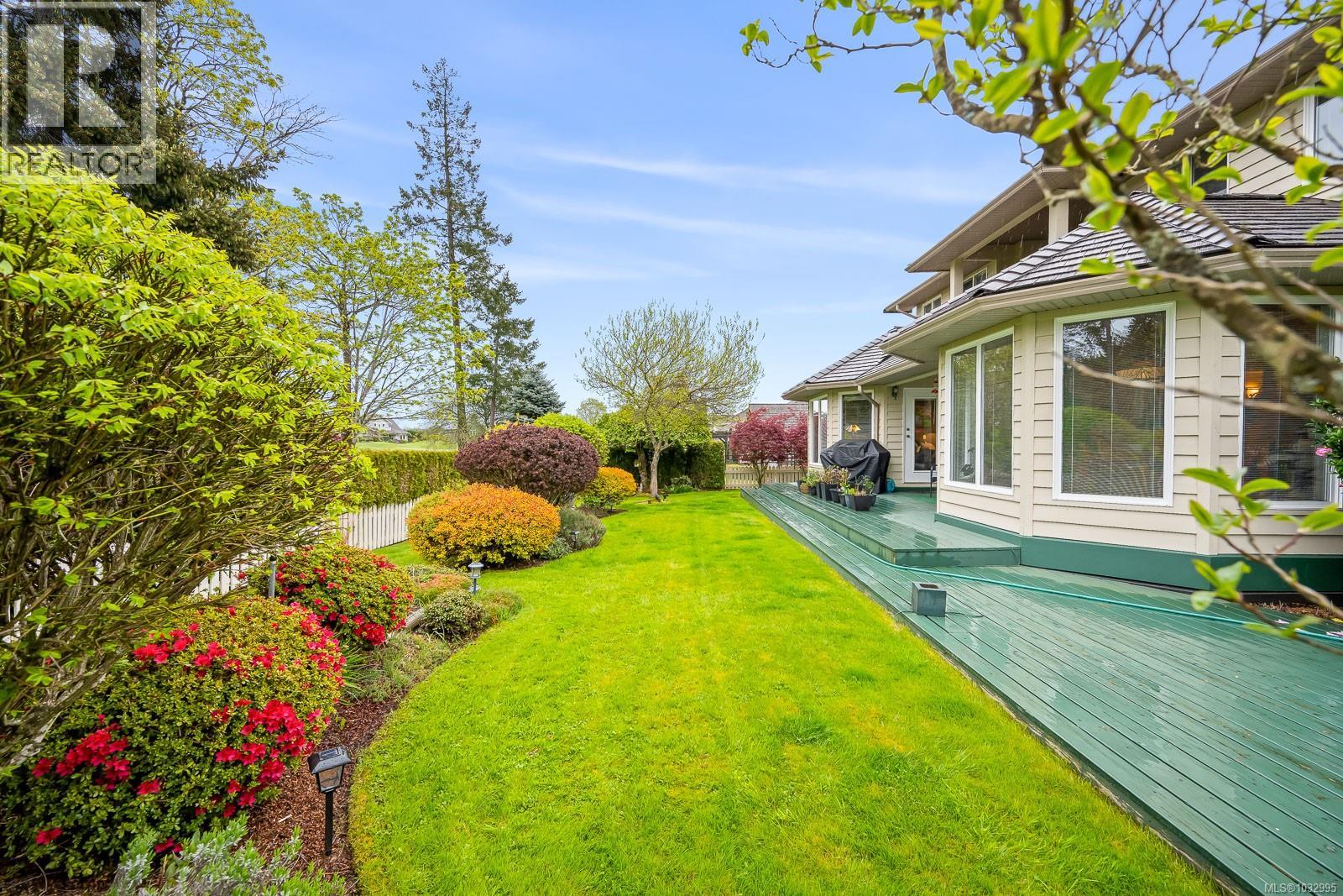 2996 Royal Vista Way - Image 2