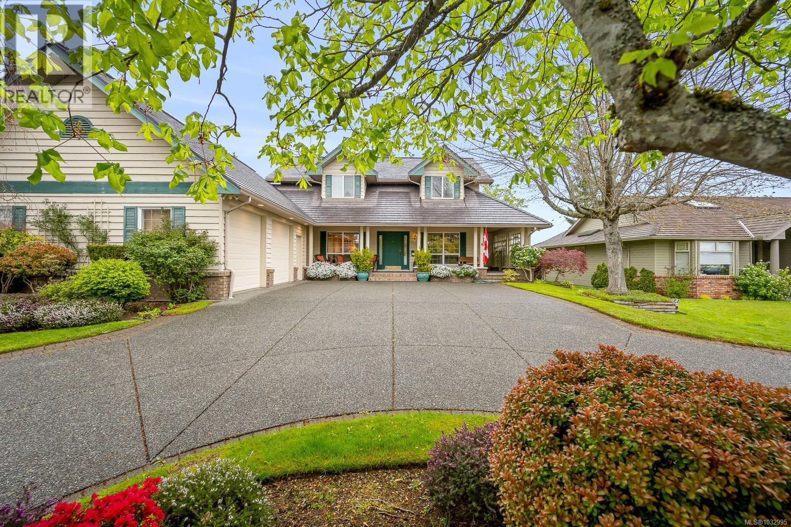 2996 Royal Vista Way - 34