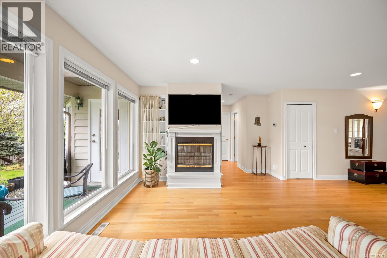 2996 Royal Vista Way - 42