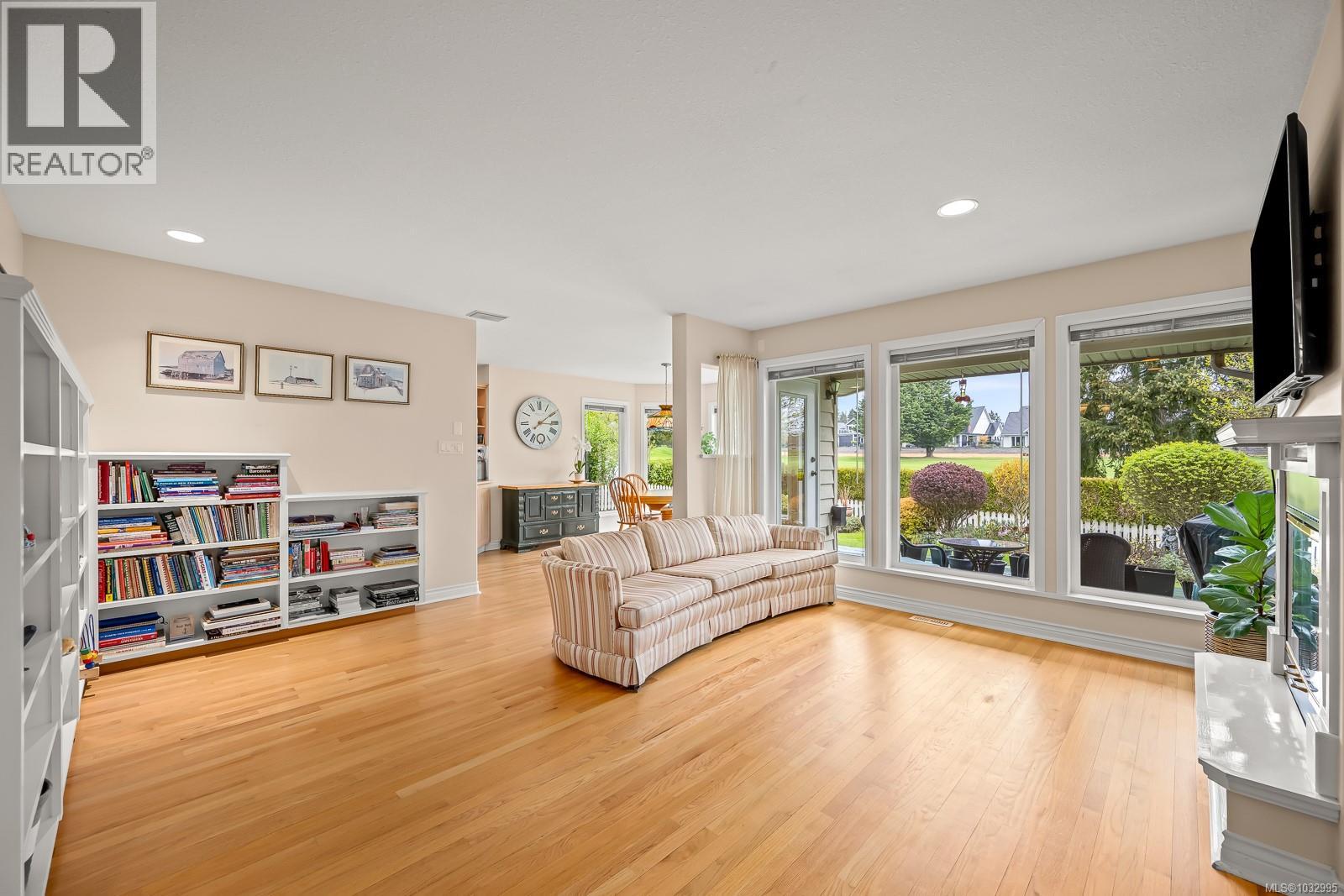 2996 Royal Vista Way - 43