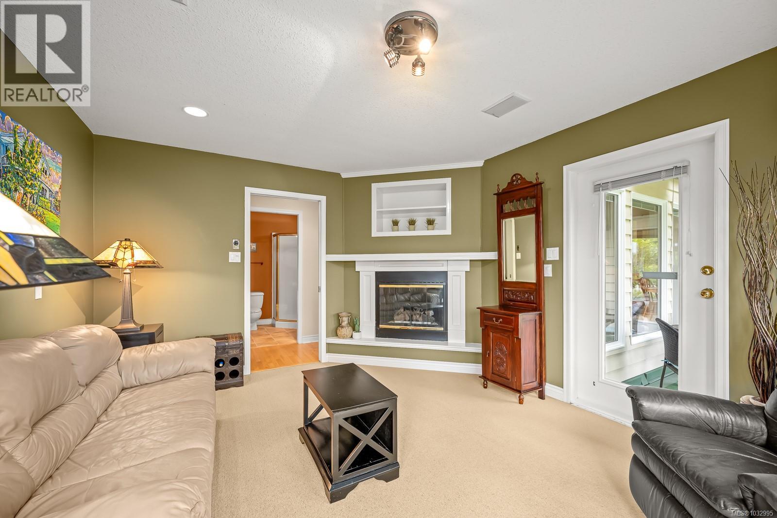 2996 Royal Vista Way - 9