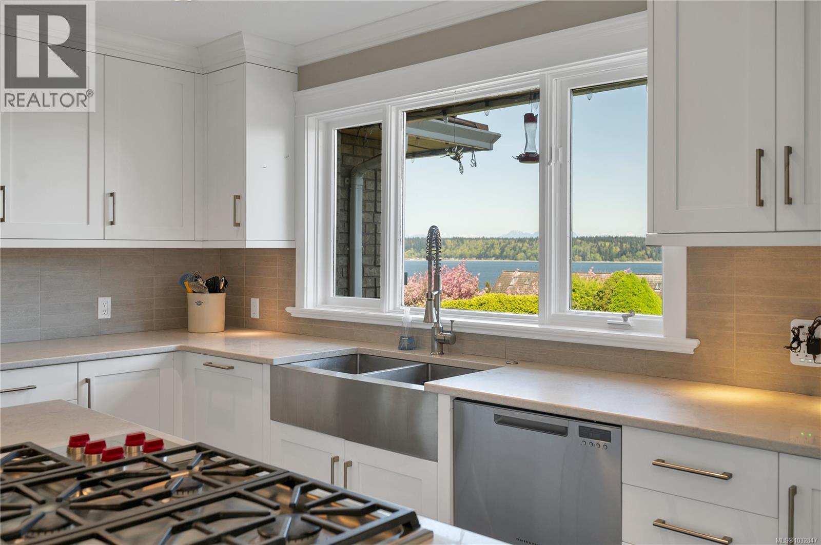 540 Ash St - 12