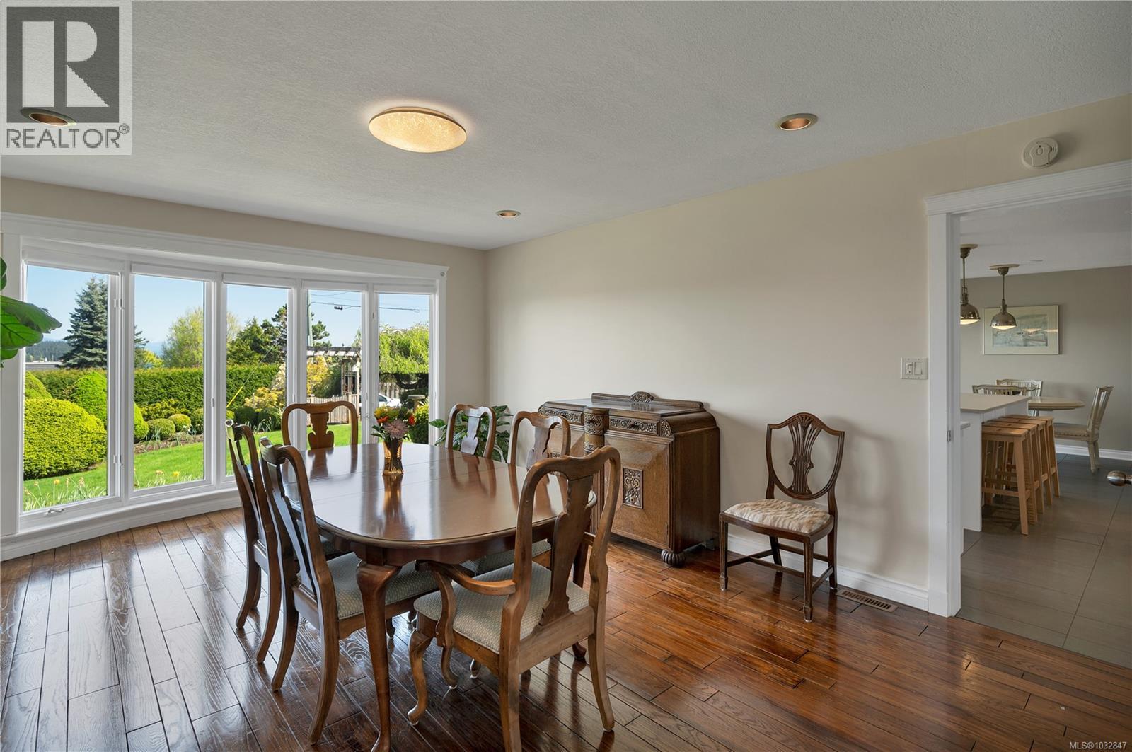 540 Ash St - 22