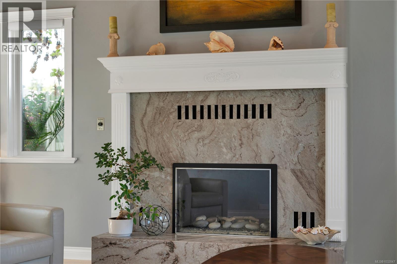 540 Ash St - 30