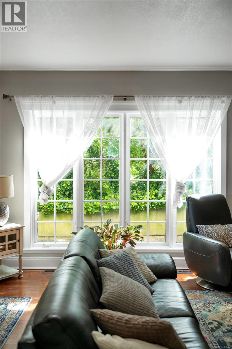 540 Ash St - 35