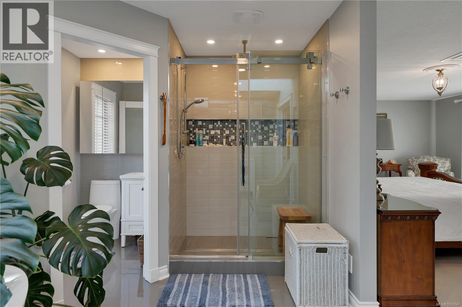 540 Ash St - 57