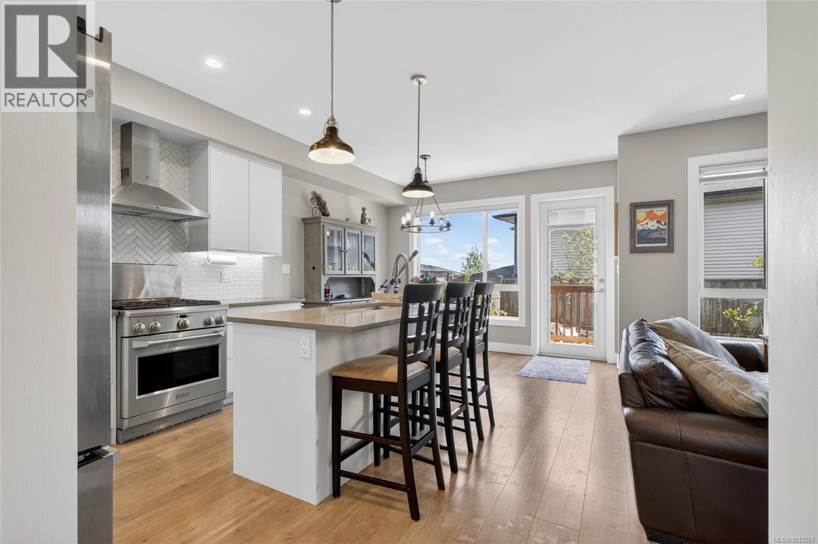 #72 2607 Kendal Ave - 4