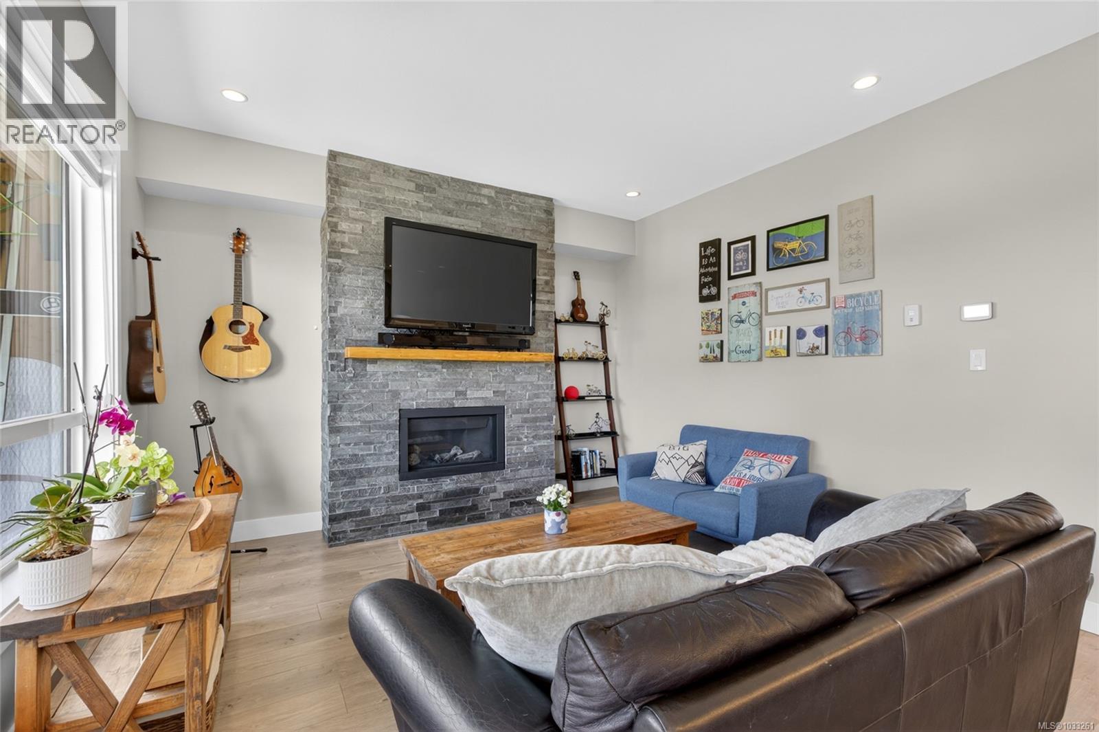 #72 2607 Kendal Ave - 5