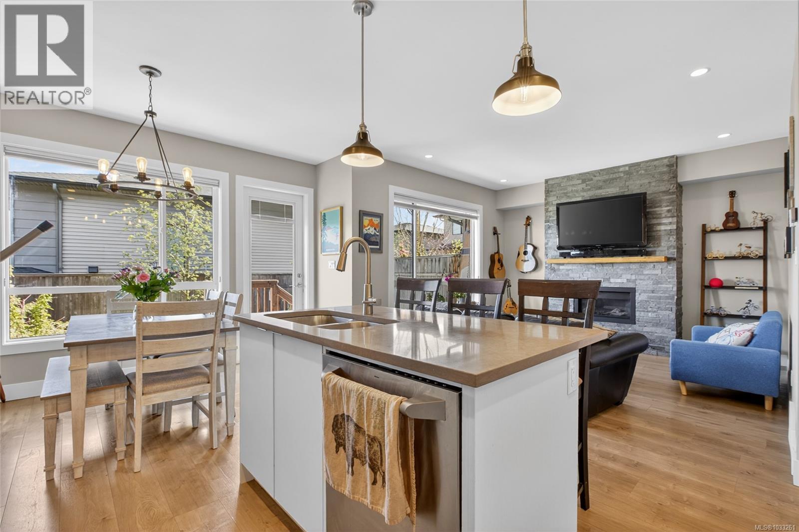 #72 2607 Kendal Ave - 11