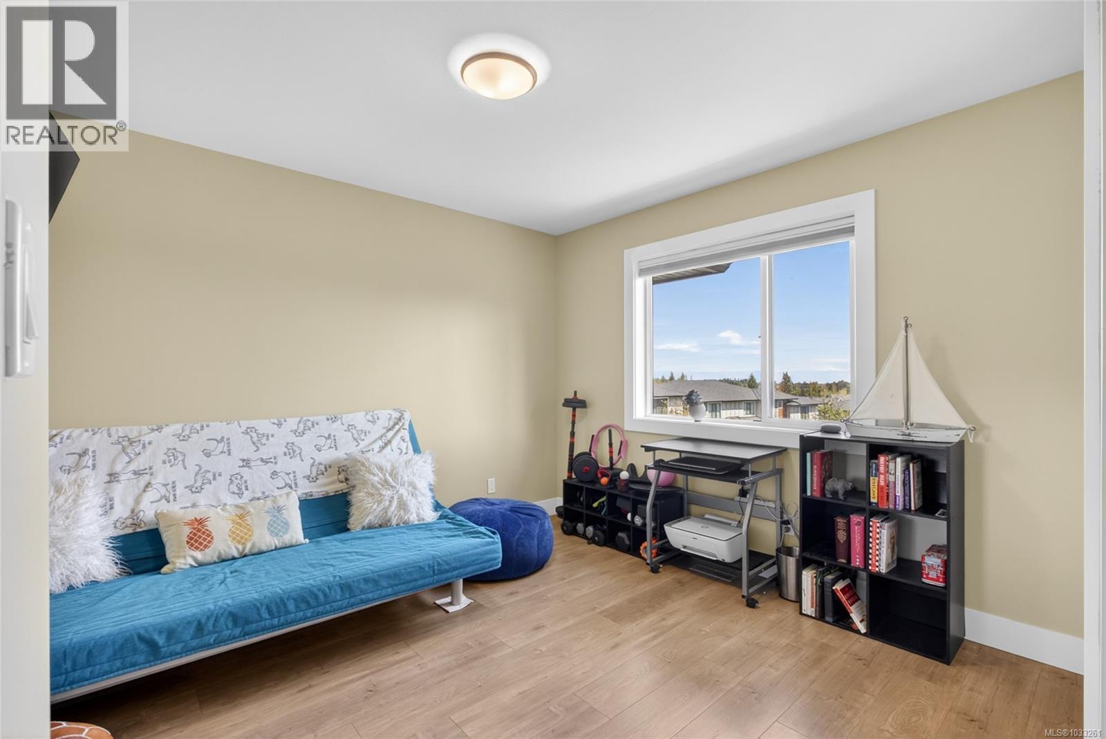 #72 2607 Kendal Ave - 18