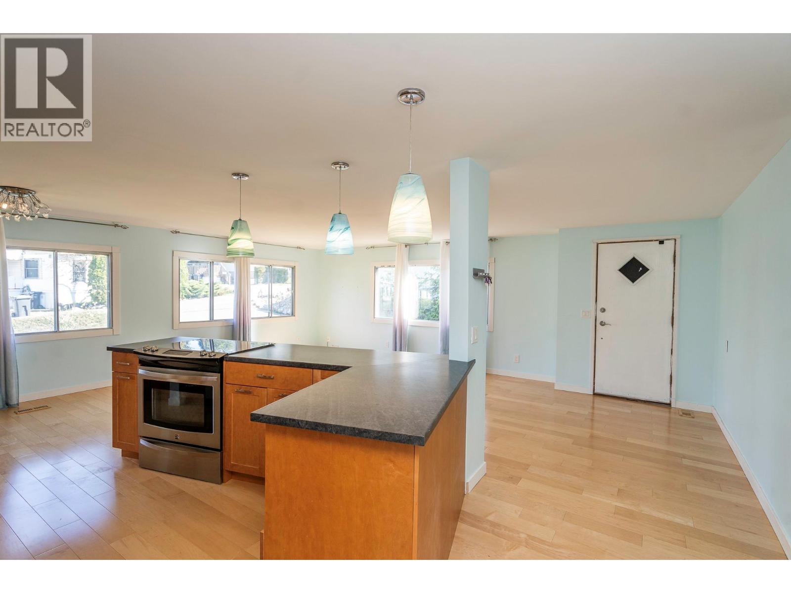 #19 3535 McCulloch Road - 4