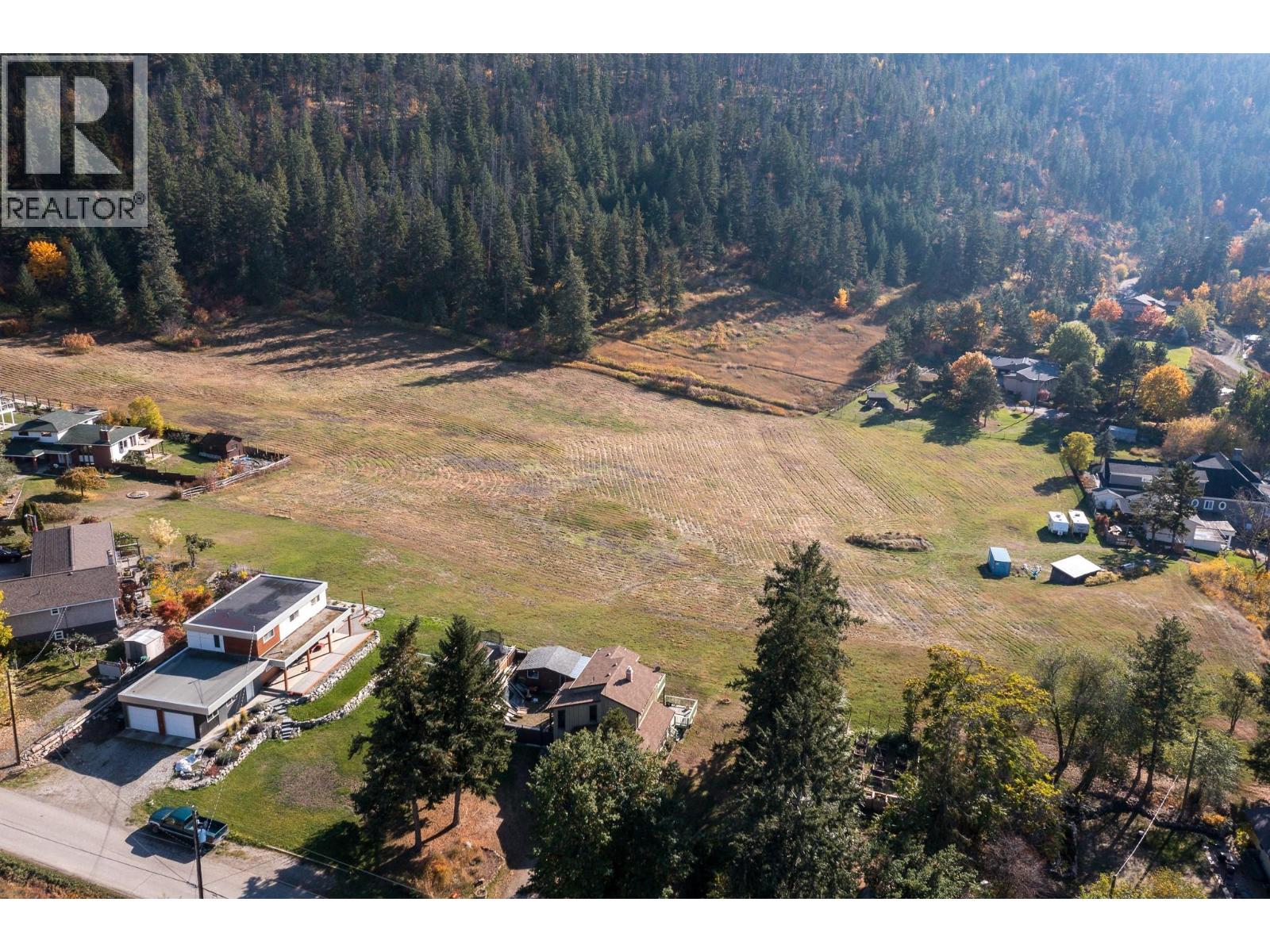 8724, 8730, 8734 Okanagan Landing Road - 20