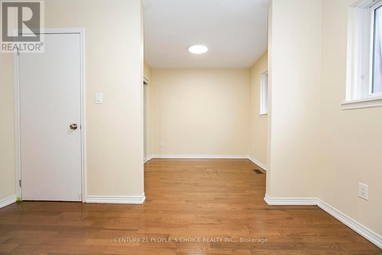 #117 23 DARRAS COURT - 22