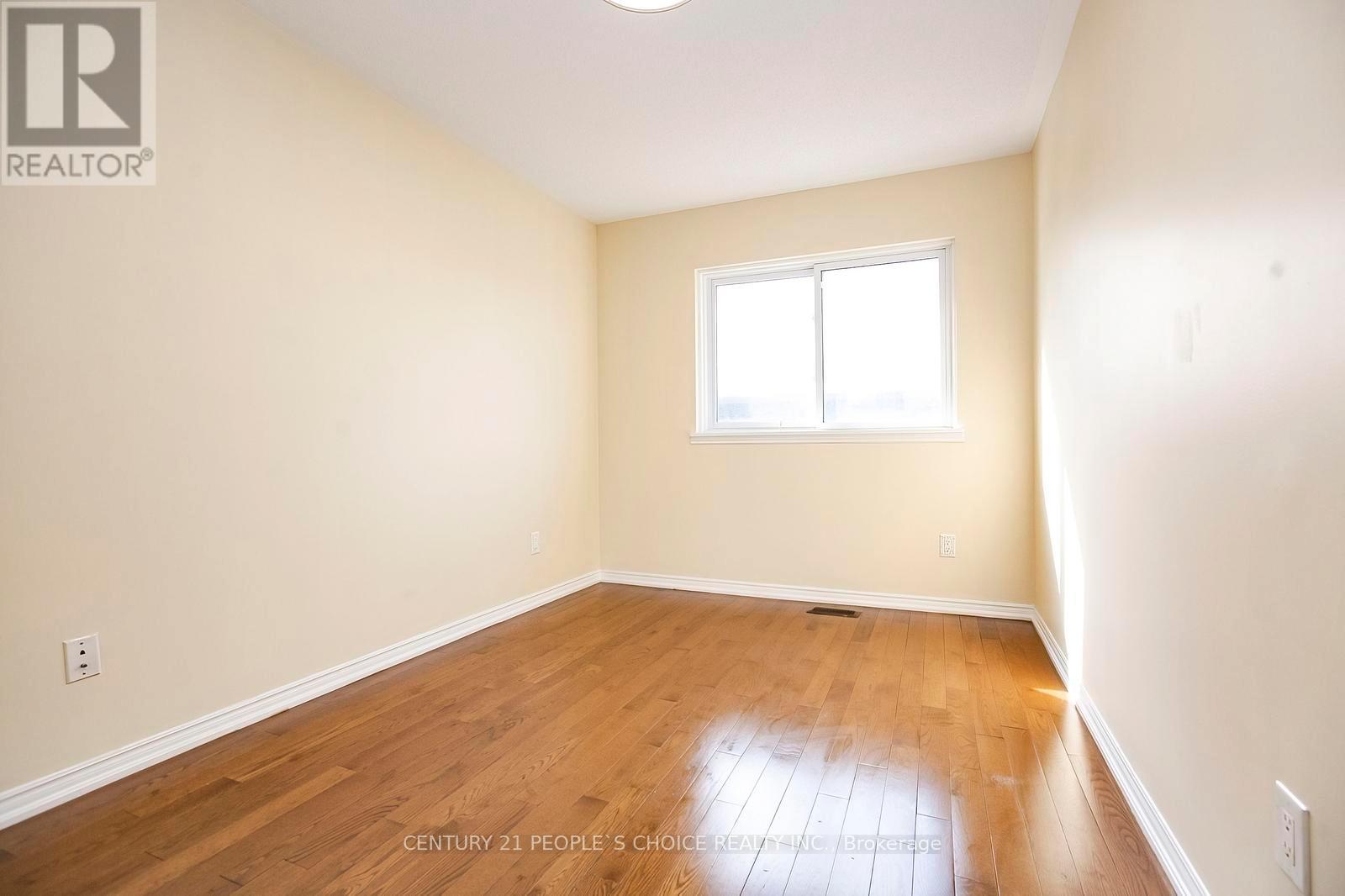 #117 23 DARRAS COURT - 30