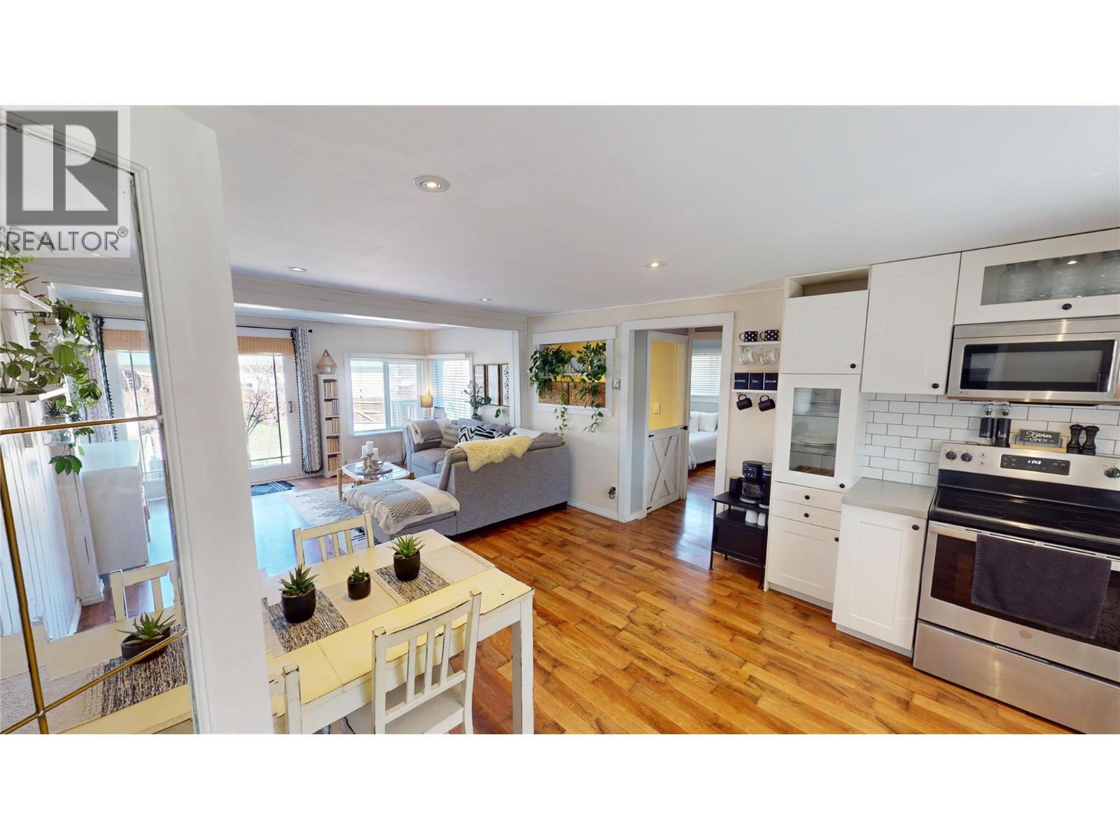 5728 Vermillion Street - 10