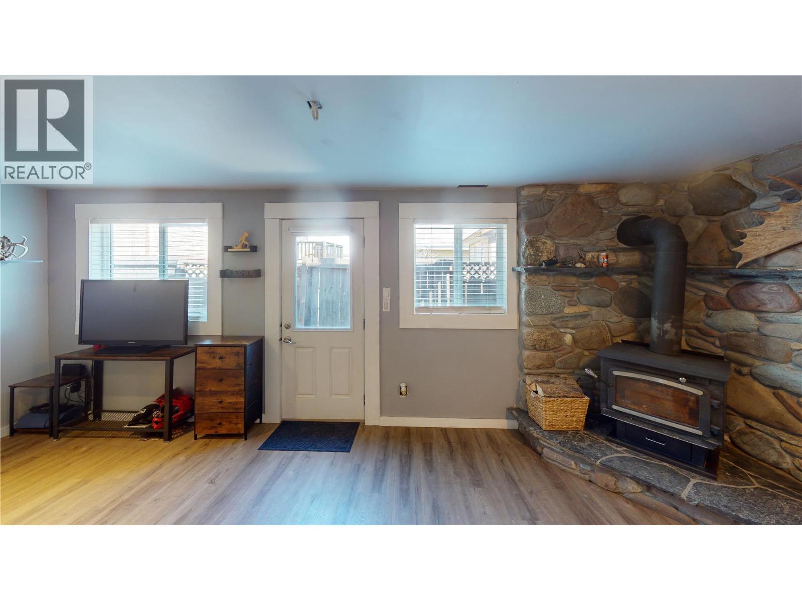 5728 Vermillion Street - 24