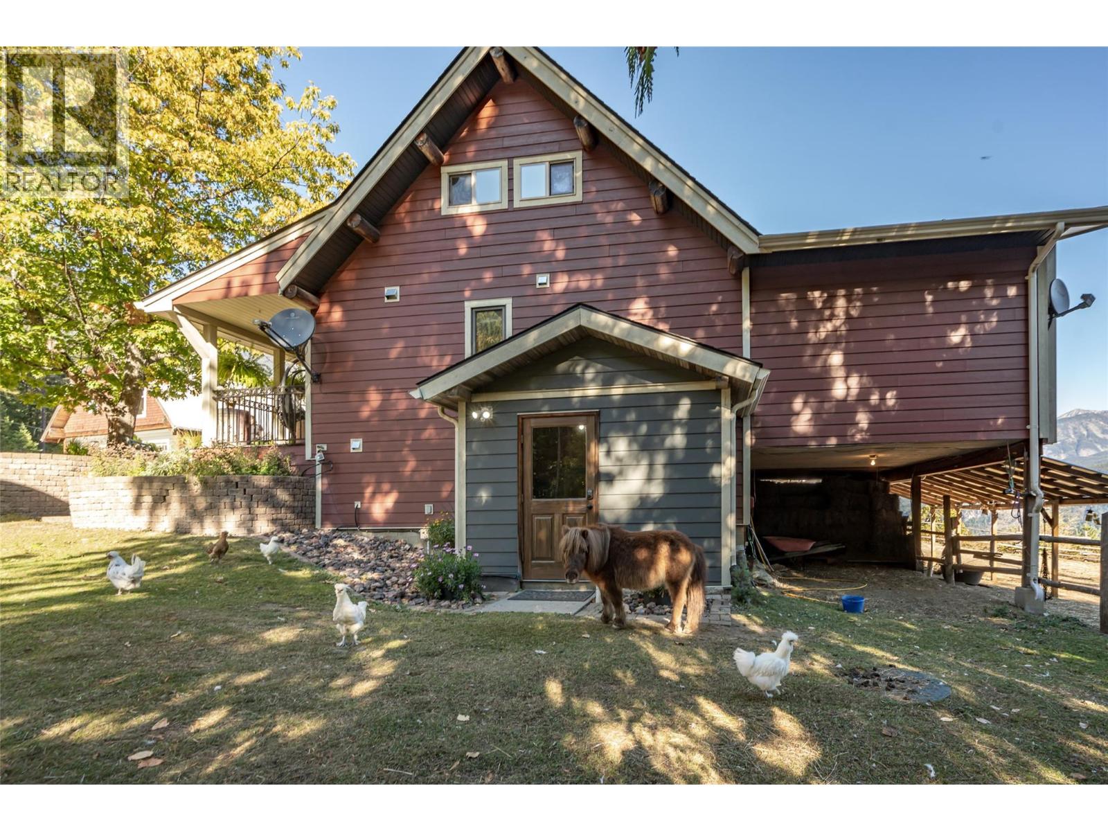 8840 Olson Road, Kaslo
