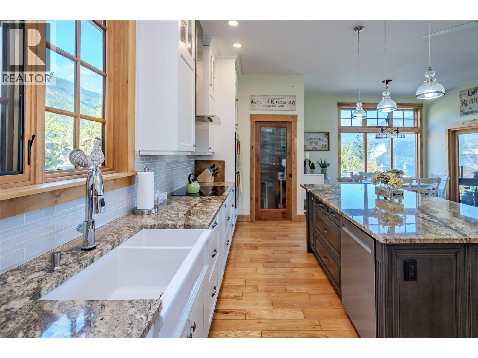 8840 Olson Road, Kaslo