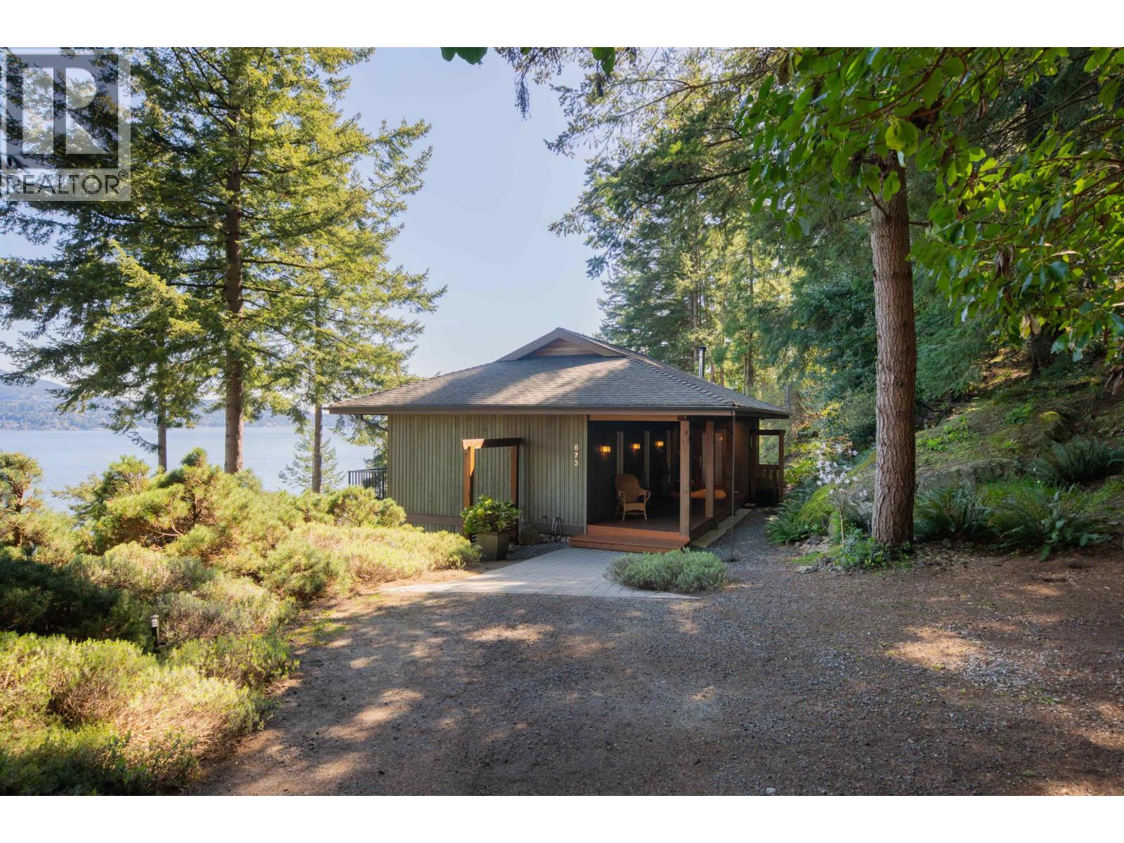 673 CLIFF ROAD, Bowen Island