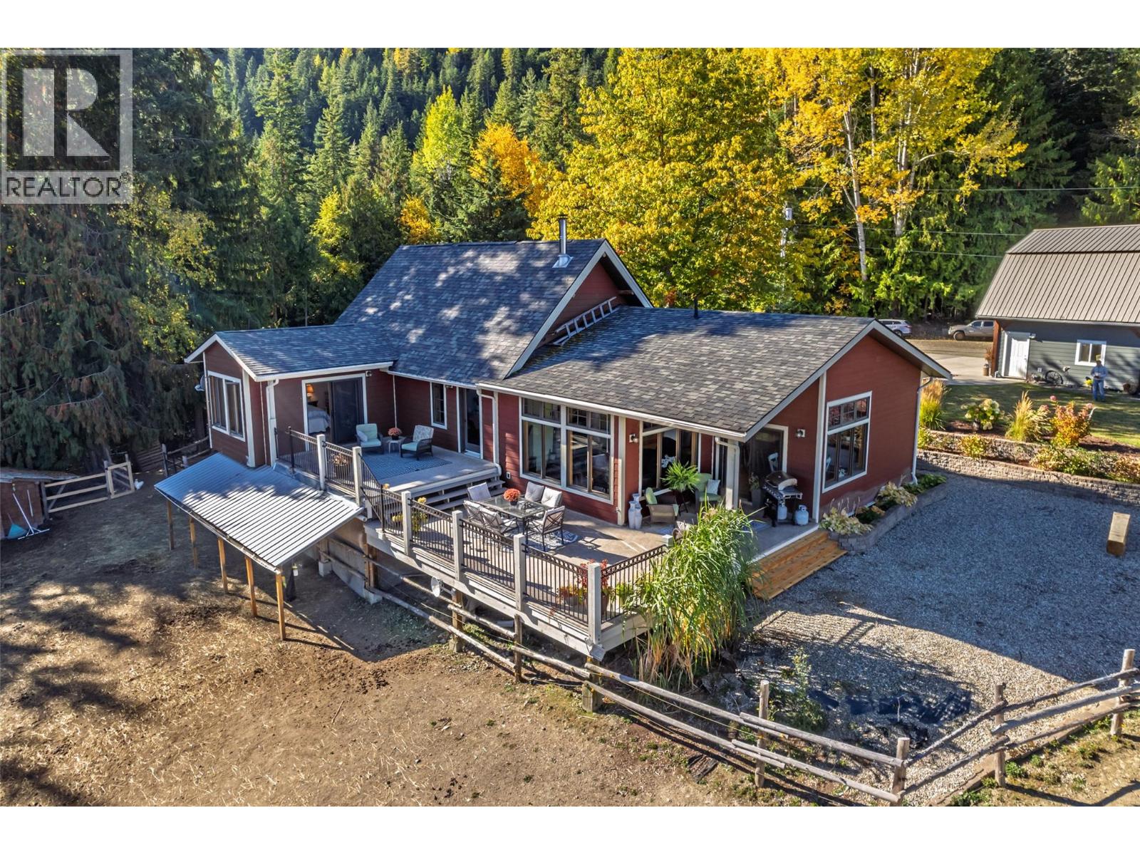 8840 Olson Road, Kaslo