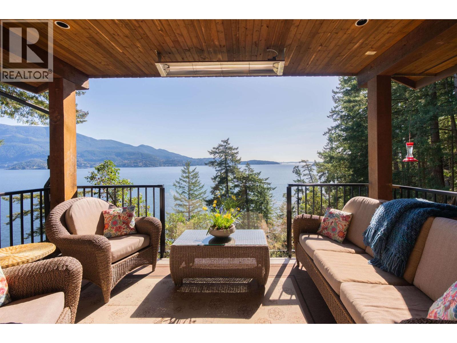 673 CLIFF ROAD, Bowen Island